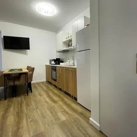 Apartment Cozy Bliss In W. Free Parking