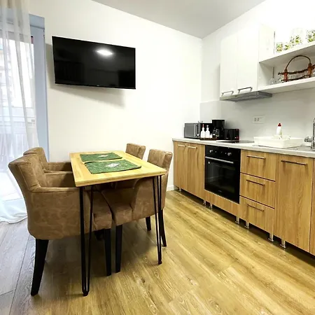 Cozy Bliss In W. Free Parking Apartment *